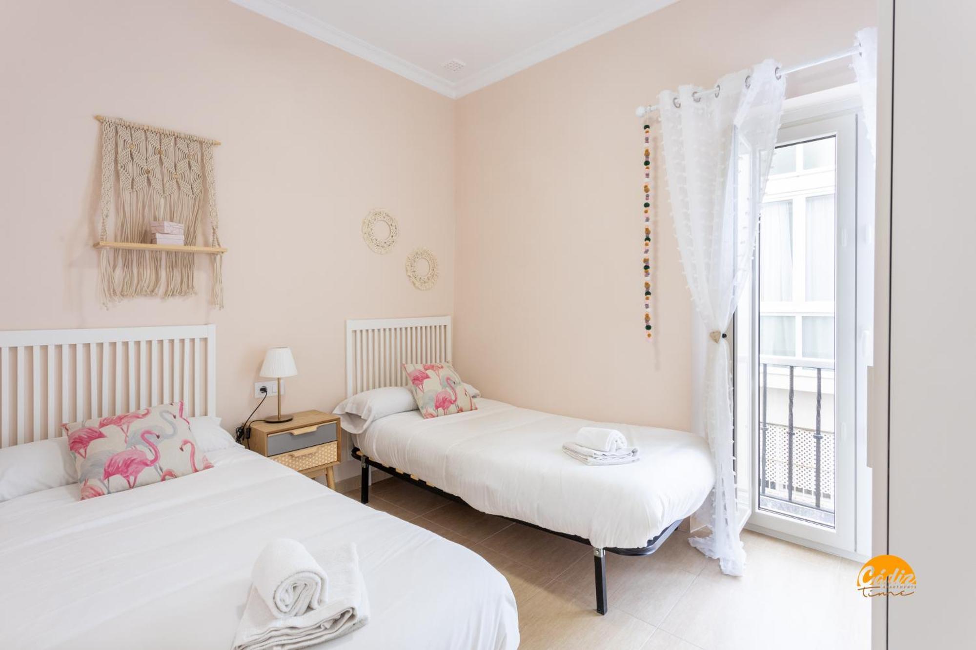 Corralon De Carros By Time Appartement Cadix